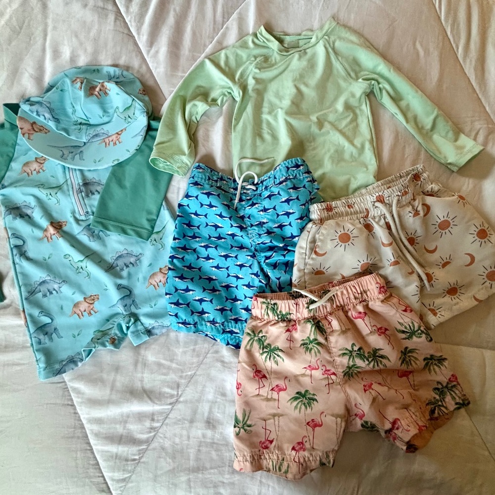 Toddler boy 2T swim lot